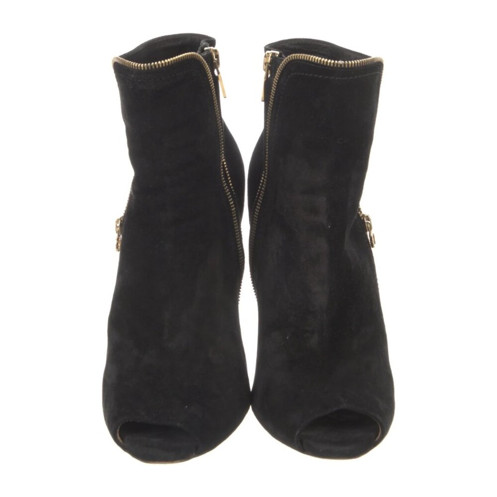 Salvatore Ferragamo Elegant Suede Boots